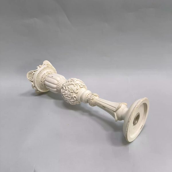 Подсвечники и свечи