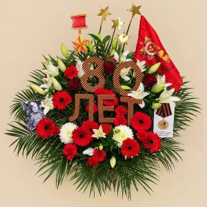 Торжественная тематическая корзина к Празднованию Дня Победы — фото 4